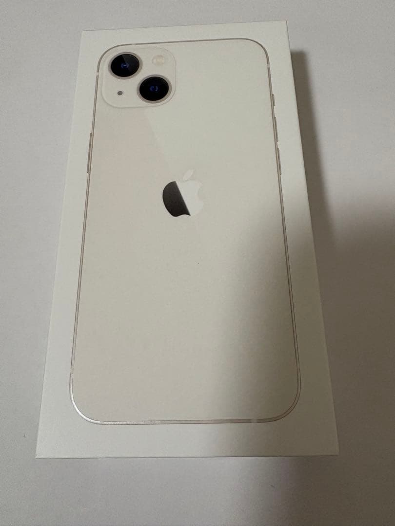 Apple iPhone 13 スターライト 本体／SIMフリー 美品