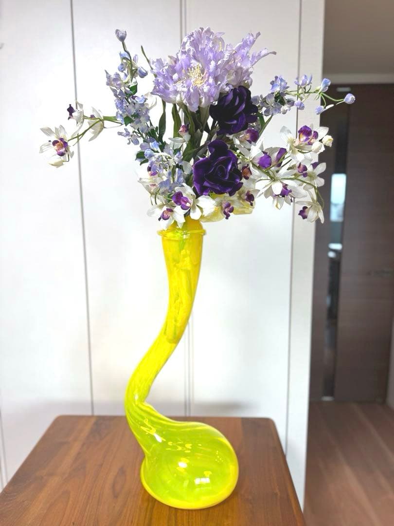 大型 ガラスイエローフラワーベース 造花アレンジ付き