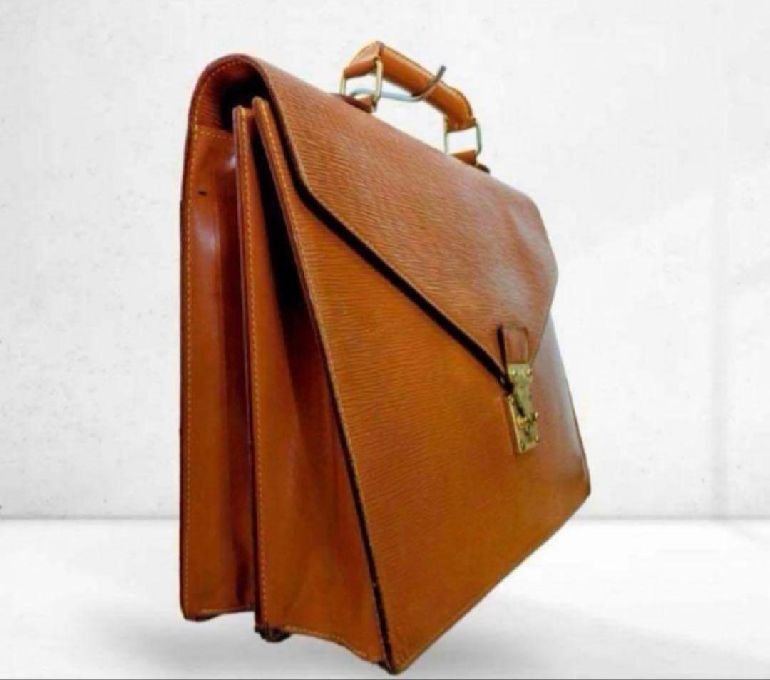【LOUIS VUITTON】 エピ　セルヴィエットコンセイエ　ビジネスバッグ