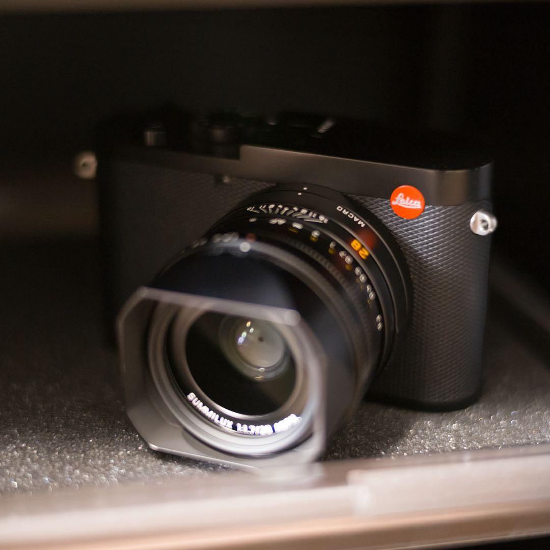ライカLEICA カメラ Q2 付属品付き