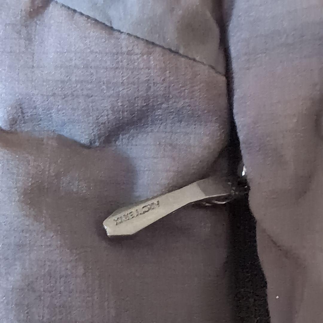 5*2様 【美品クリーニング済】アークテリクス　ATOM AR HOODY　正規