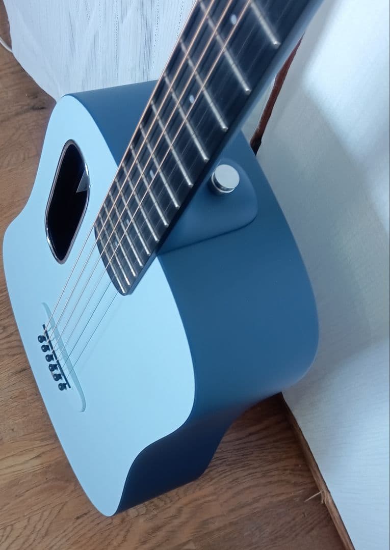 【新品同様 】エレアコ LAVA MUSIC BLUE LAVA Touch