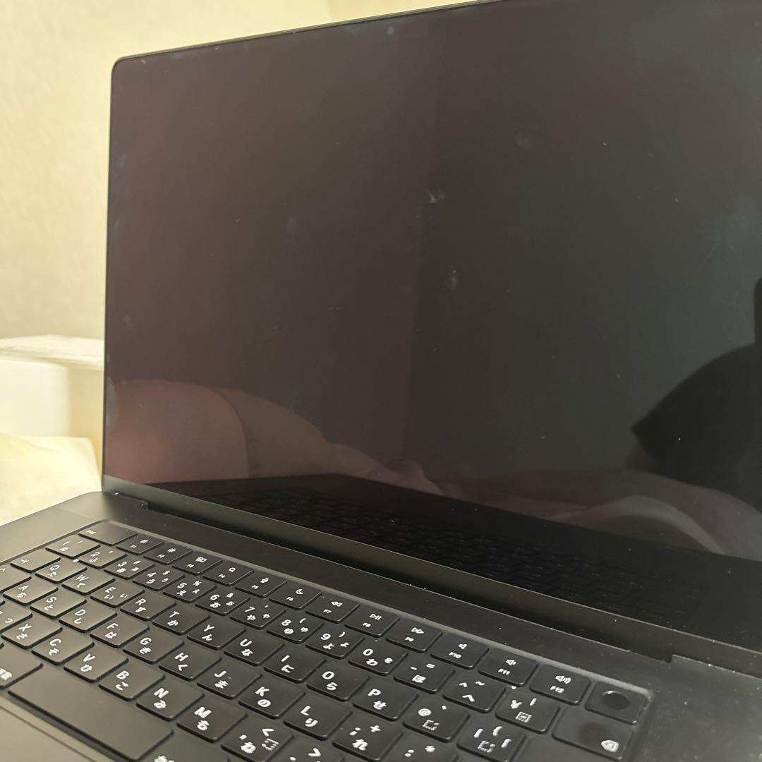 Apple MacBook Pro M4 16インチ