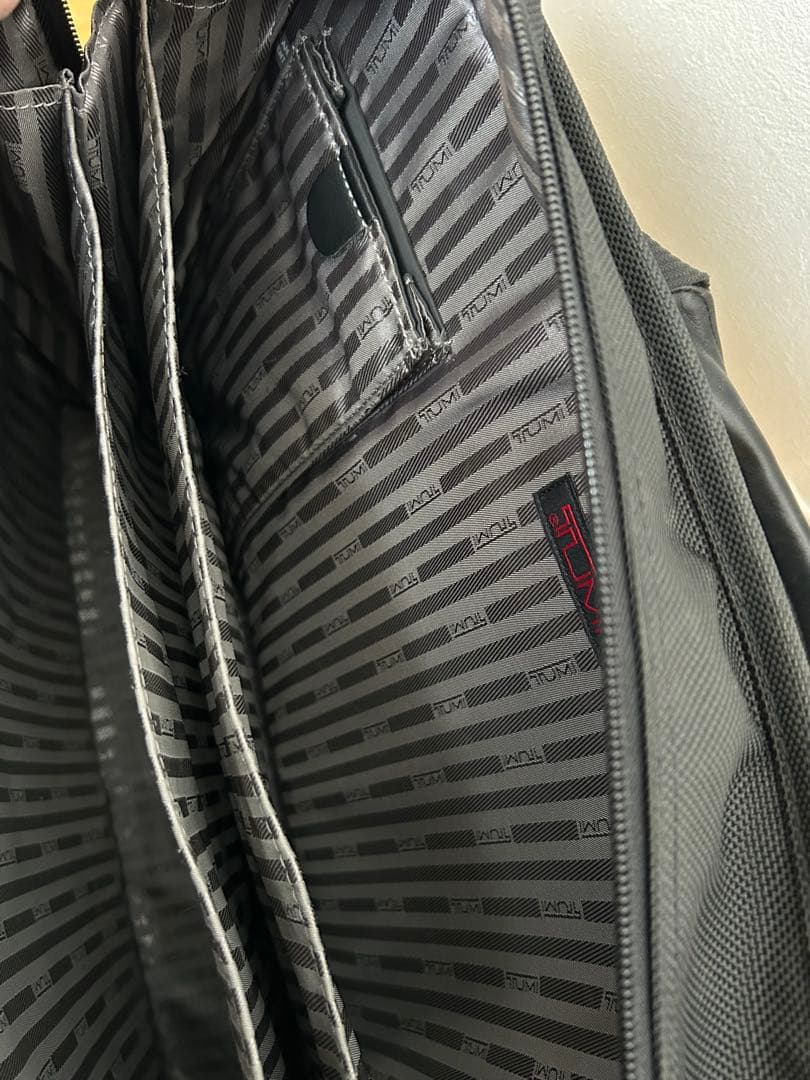 TUMI トゥミ ビジネスバッグ 26051D4 大容量