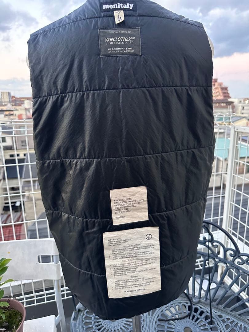 MONITALY Reversible Insulated Vest モニタリー