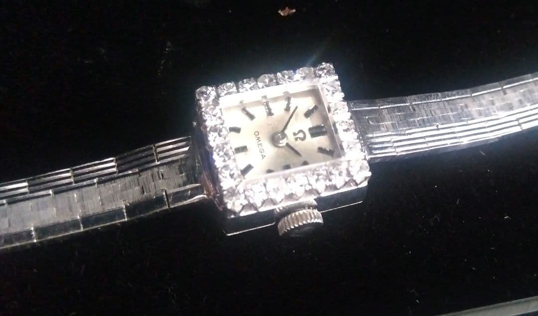 OMEGA　Ω　オメガ　18K刻印あり　ダイヤモンド アンティーク