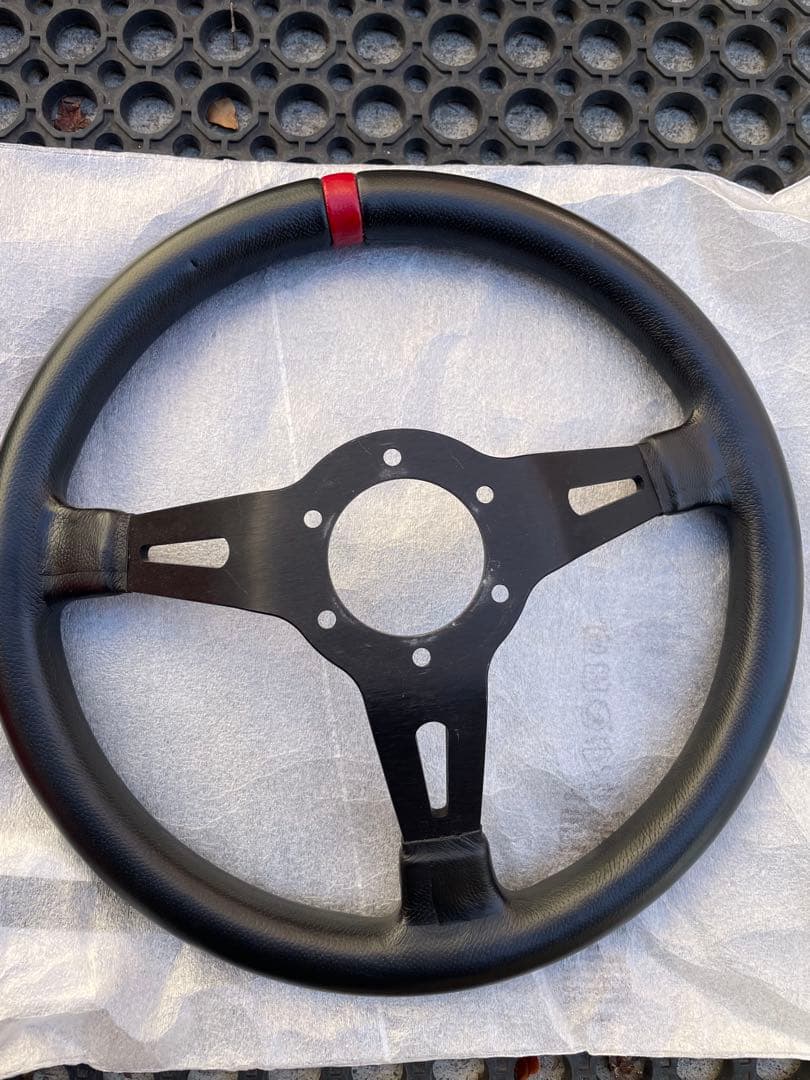 MOMO フルスピード 赤 348D