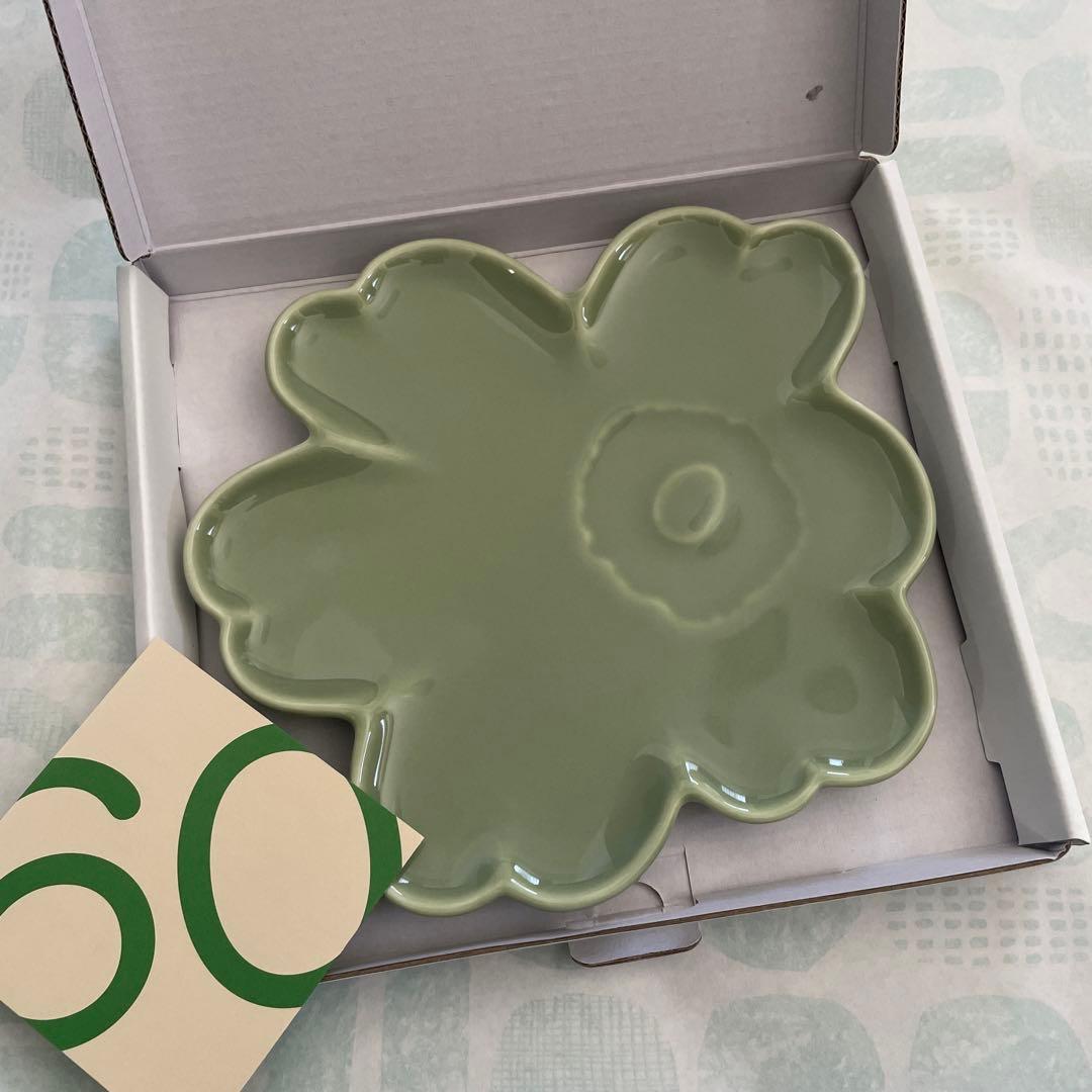 新品未使用　マリメッコ ウニッコ　プレート　２枚セット　セージ　ブルー