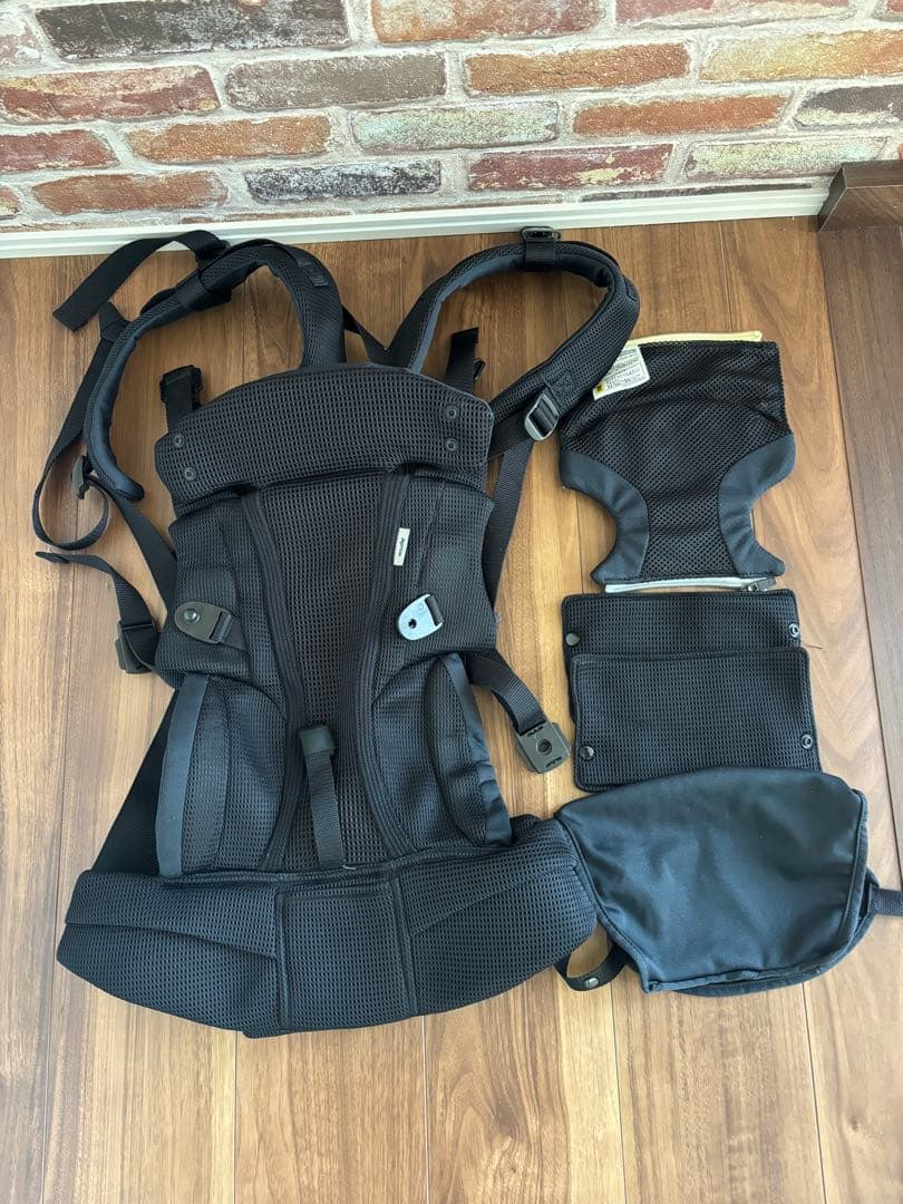 【説明書、箱有】アップリカ　ラクリス　ブラック