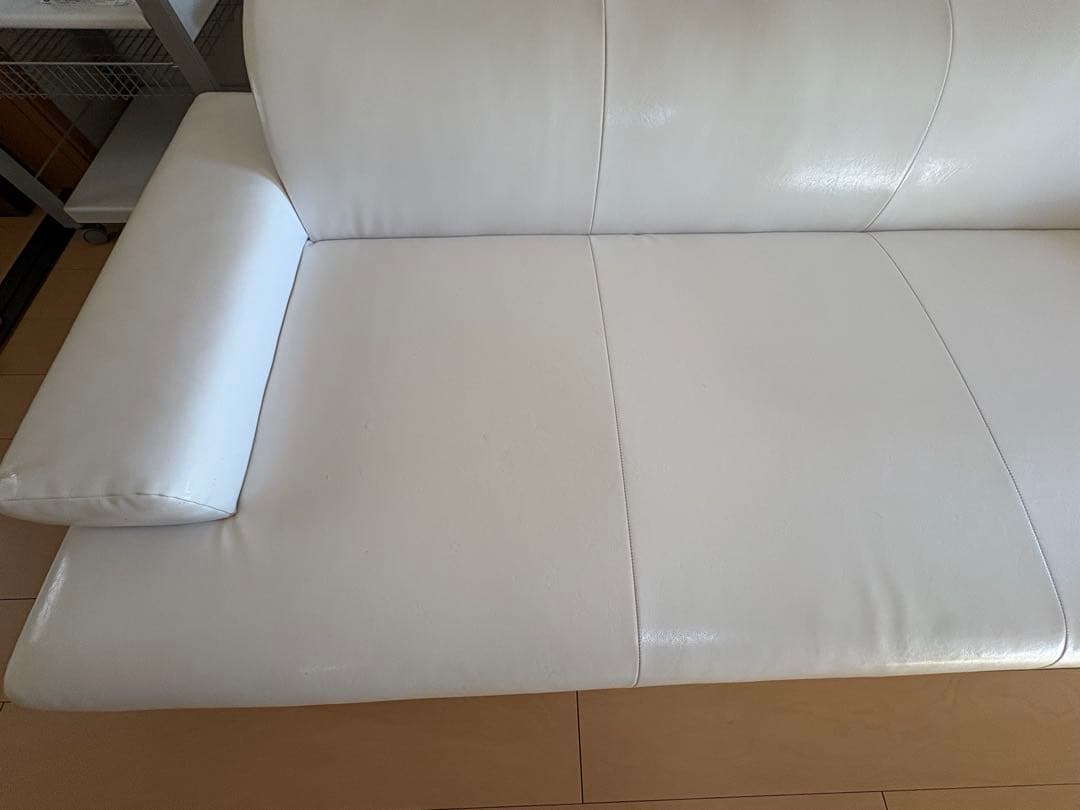 限界価格❗️ ホワイトモダン　3人掛け　ソファー　人工皮革　直接引き取り　値下げ可