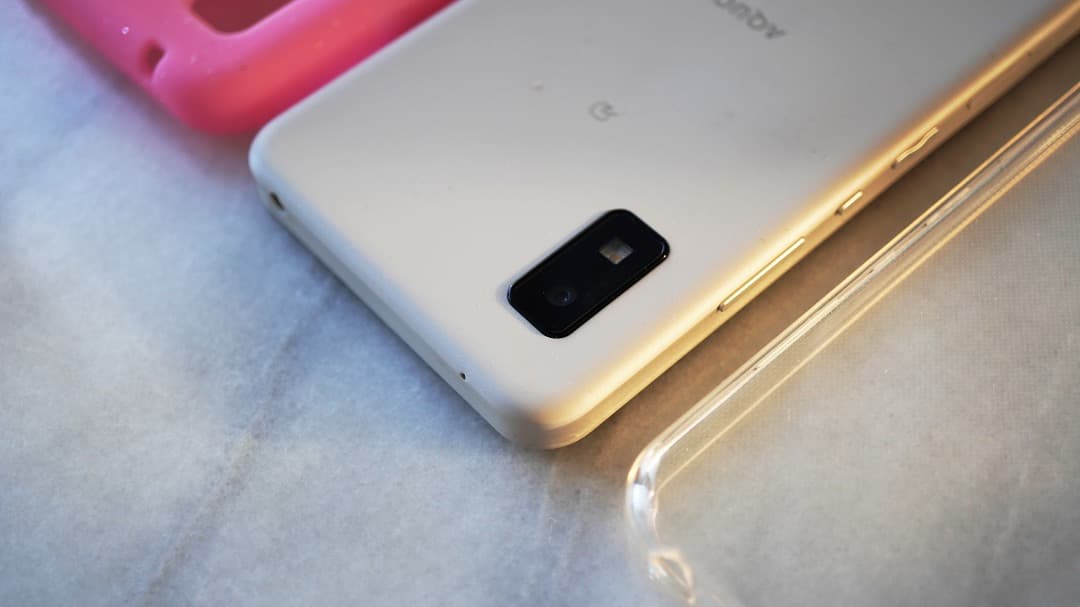 未使用カバー付・アクオスウィッシュ1AQUOS wish64GB SIMフリー