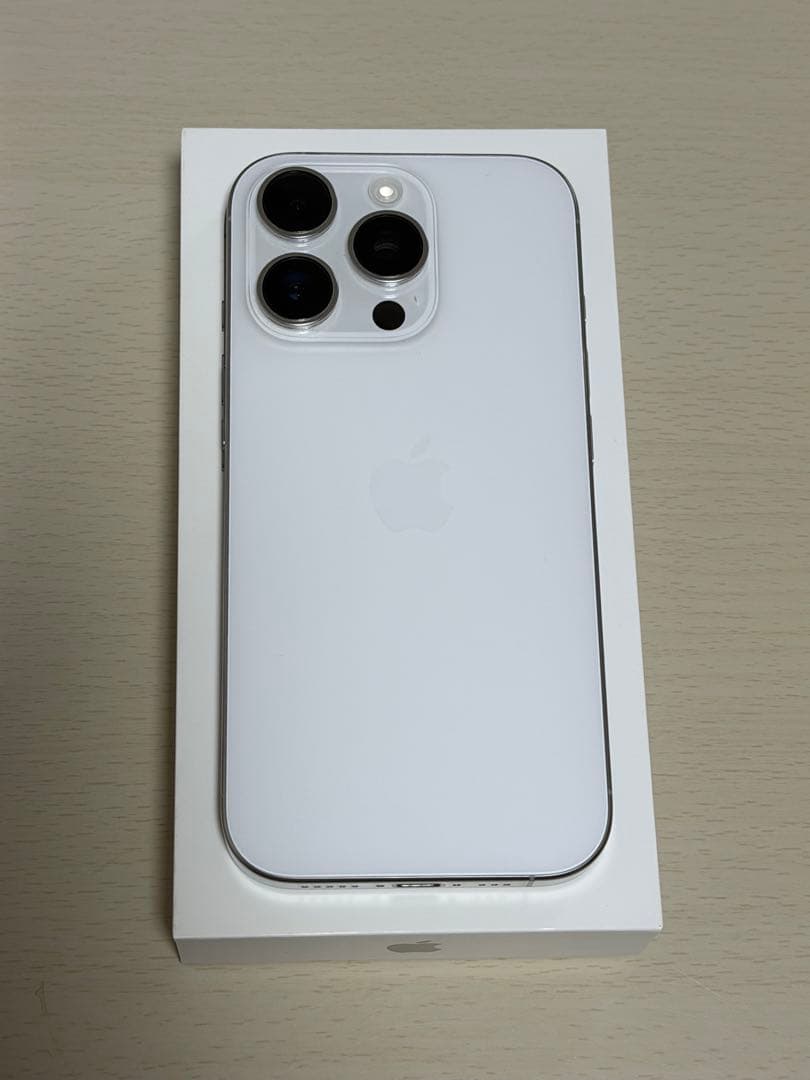 iPhone16pro 256GB ホワイトチタニウム