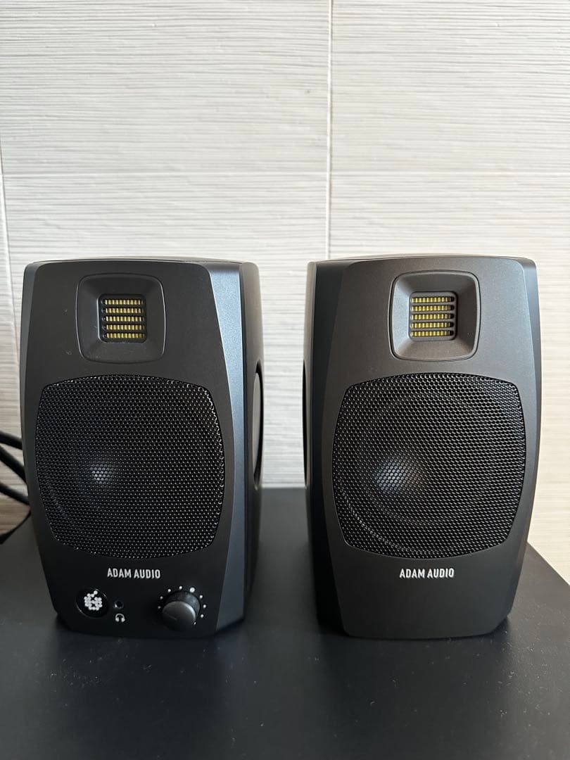 <当日発送可>ADAM AUDIO D3V アクティブスピーカー