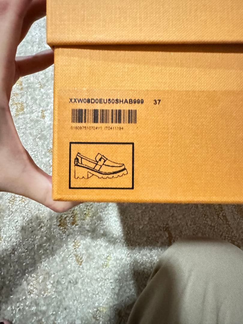 Tod's ブラックレザー プラットフォームローファー