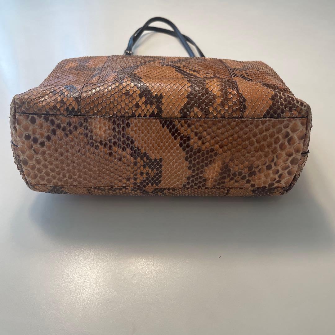 プラダトートバッグ パイソン三角プレート ギャランティカ ード保管袋