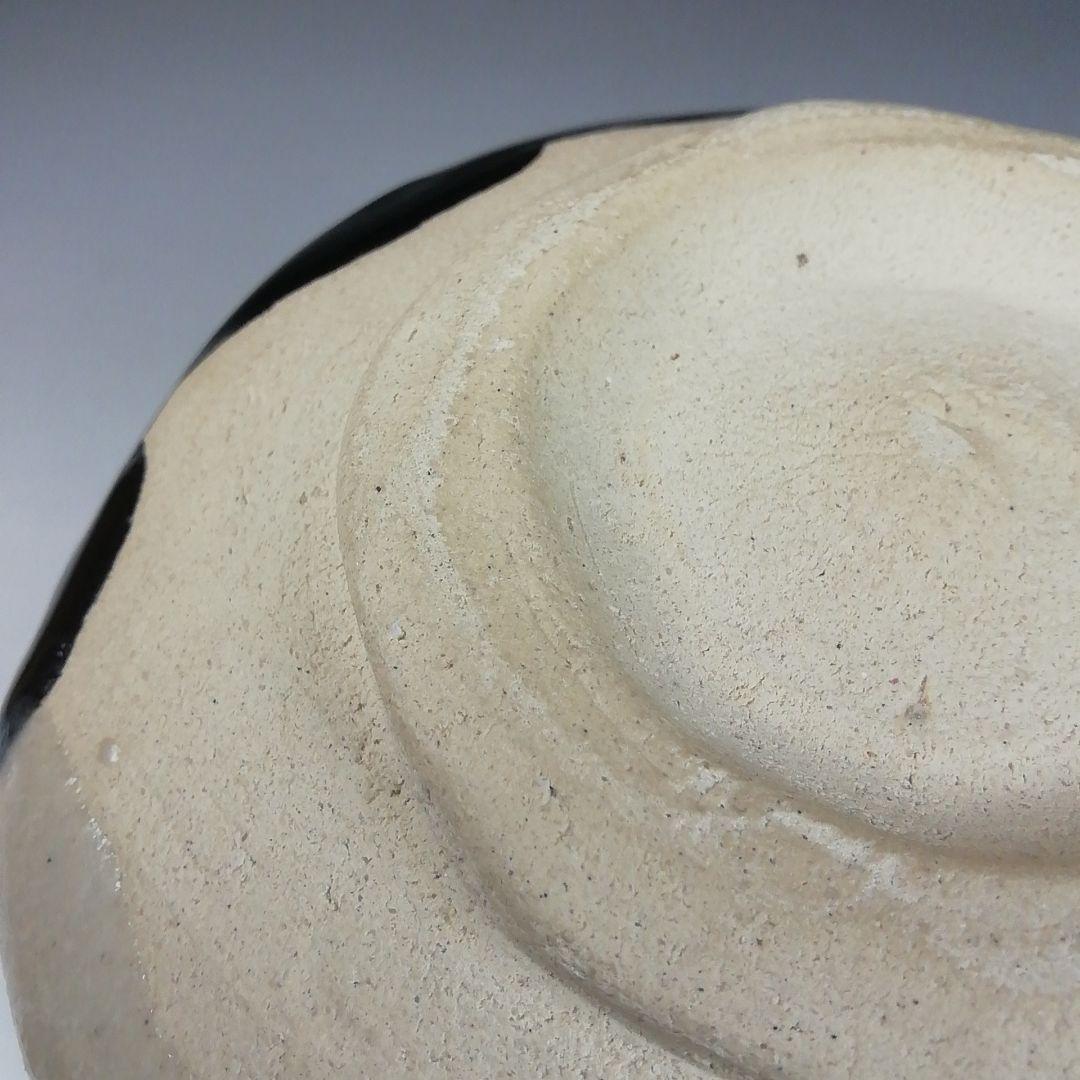 Ｗ２１　茶碗　『黒織部　筒茶碗』『萌黄窯　遠山美恵子 作』　共箱　抹茶碗　茶道具