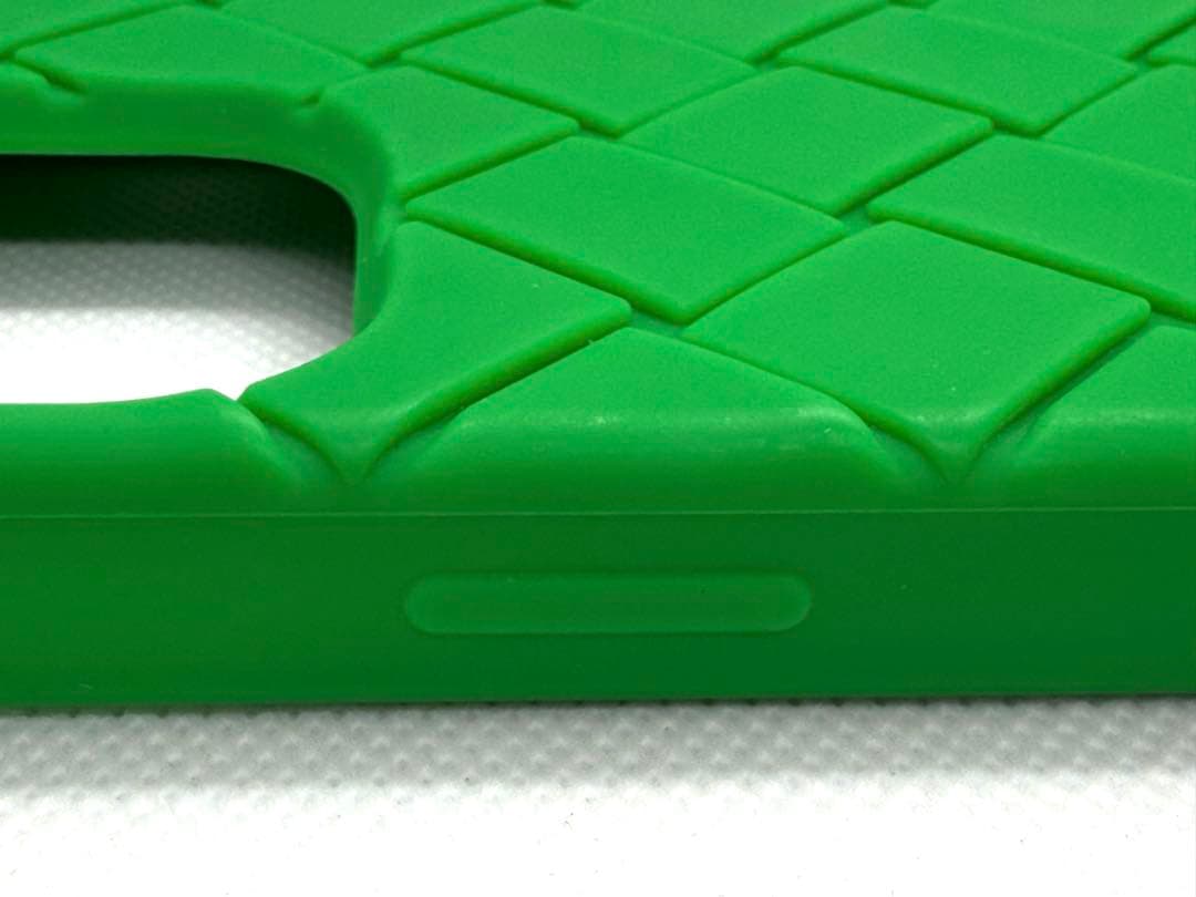 ボッテガヴェネタ BOTTEGA VENETA iphone14pro ケース