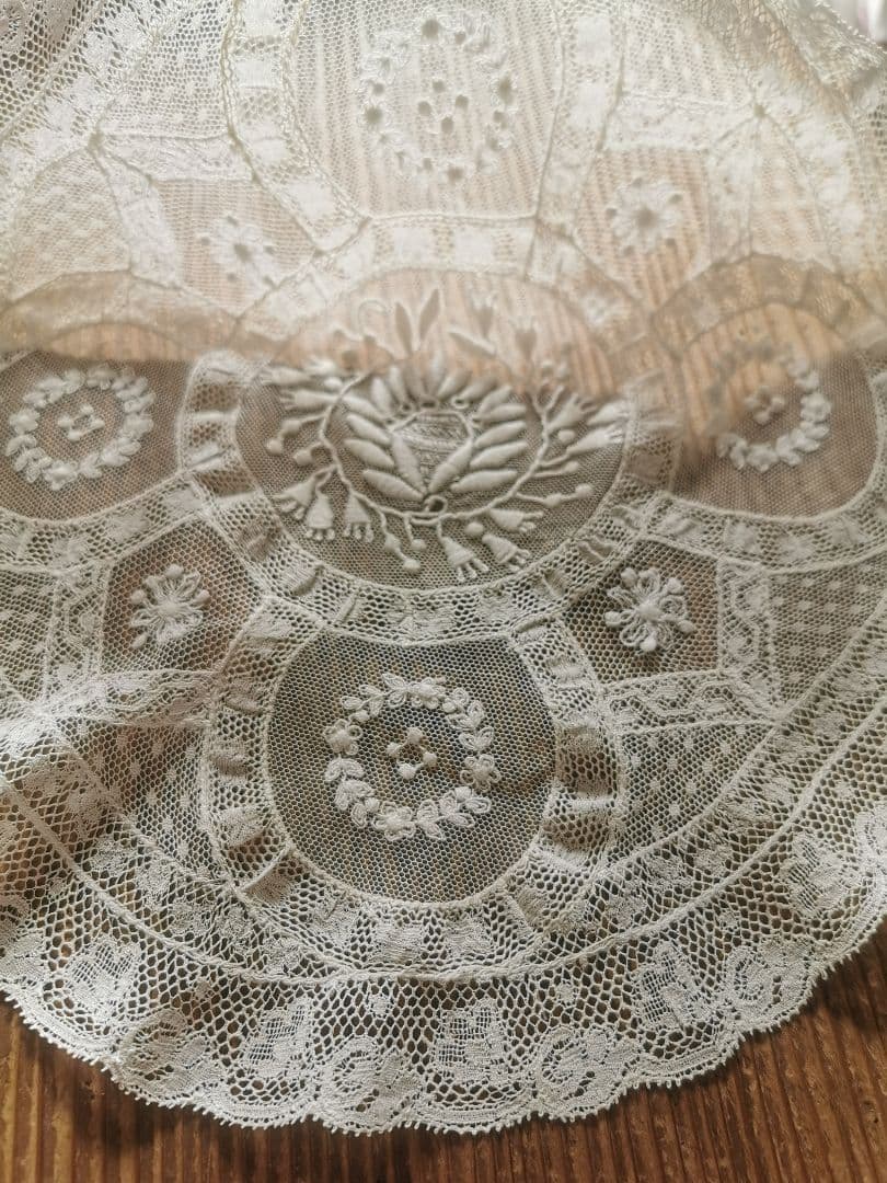 アンティーク ノルマンディーレースドイリー