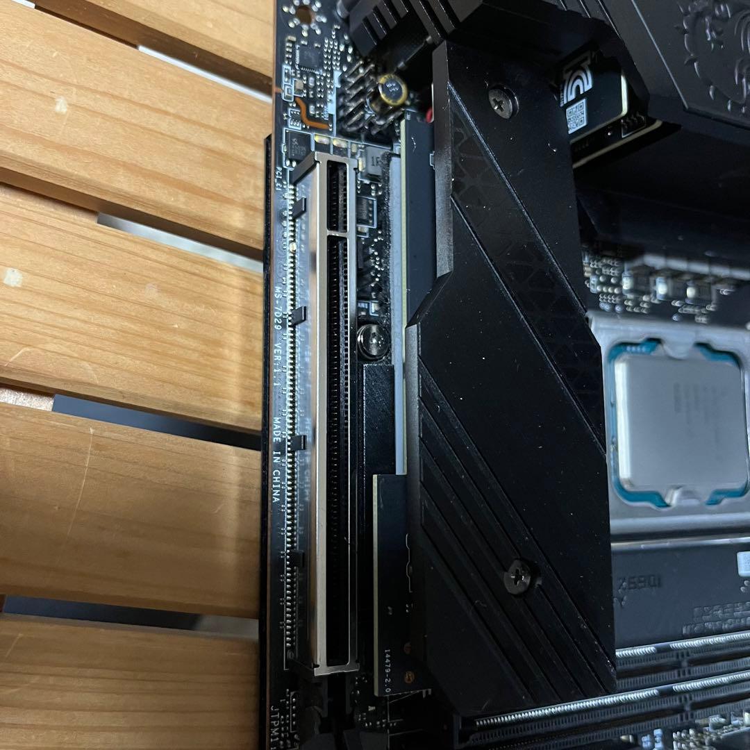 マザーボード Intel Core i9 13900K + MSI Z690I Unify