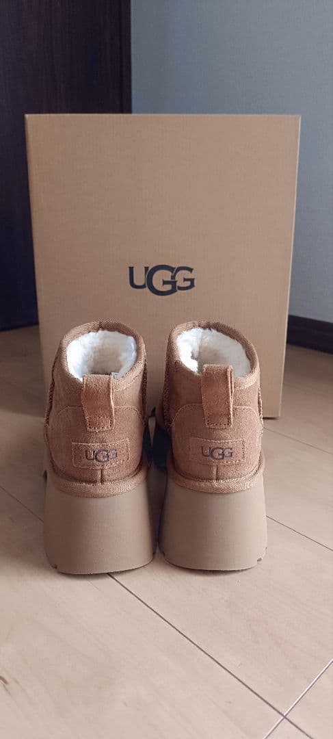 UGG アグ クラシック ウルトラ ミニ ニュー ハイツ