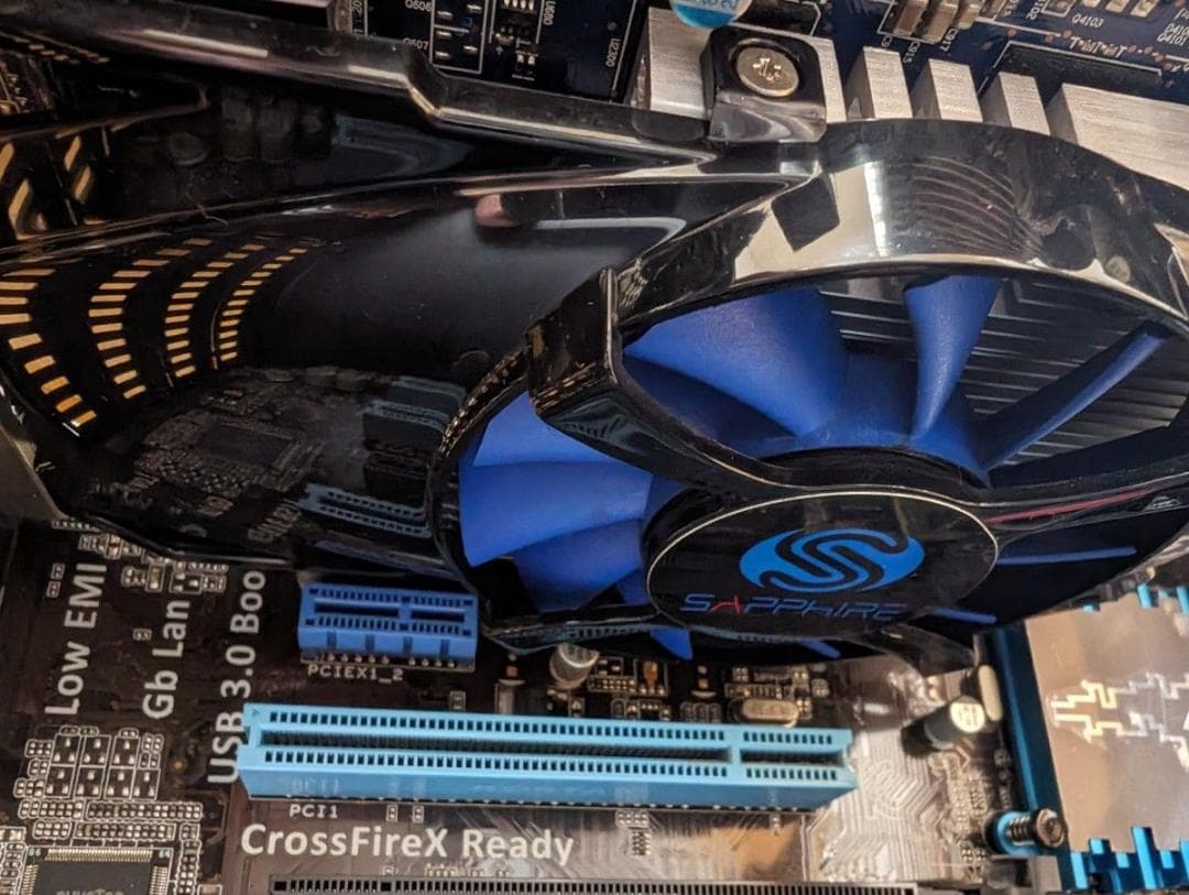 自作静音PC／i5 3470／SSD180GB／MEM16GB／R7 250