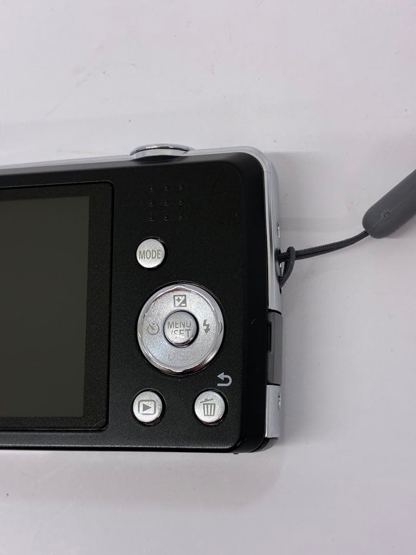 【美品】DMC-FH6 Panasonic LUMIX コンパクトデジタルカメラ