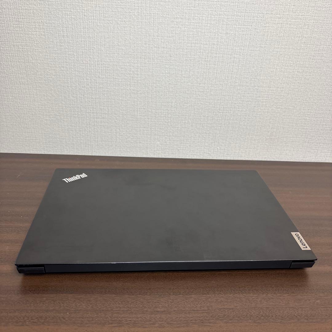 展示機レベル美品！起動時間約10秒！ThinkPad高性能15.6型ノート