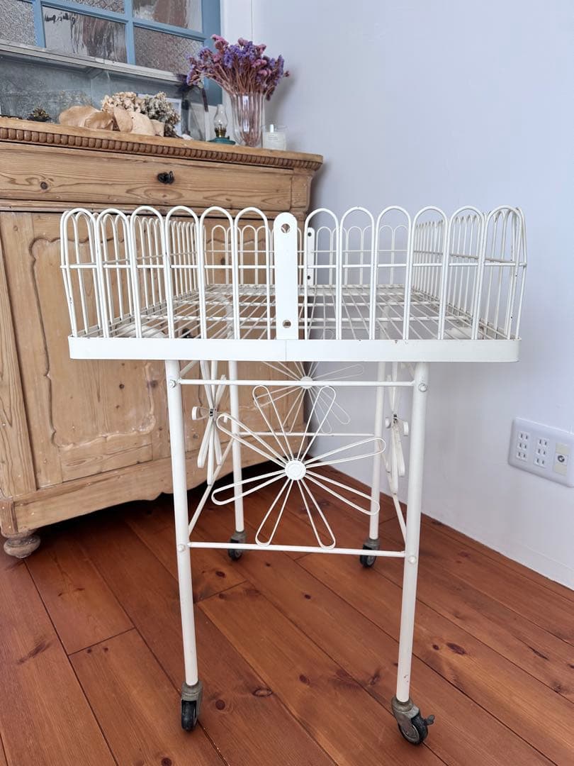 フランスアンティーク　アイアンワゴン　ガーデニング　フラワーワゴンキャスター付き