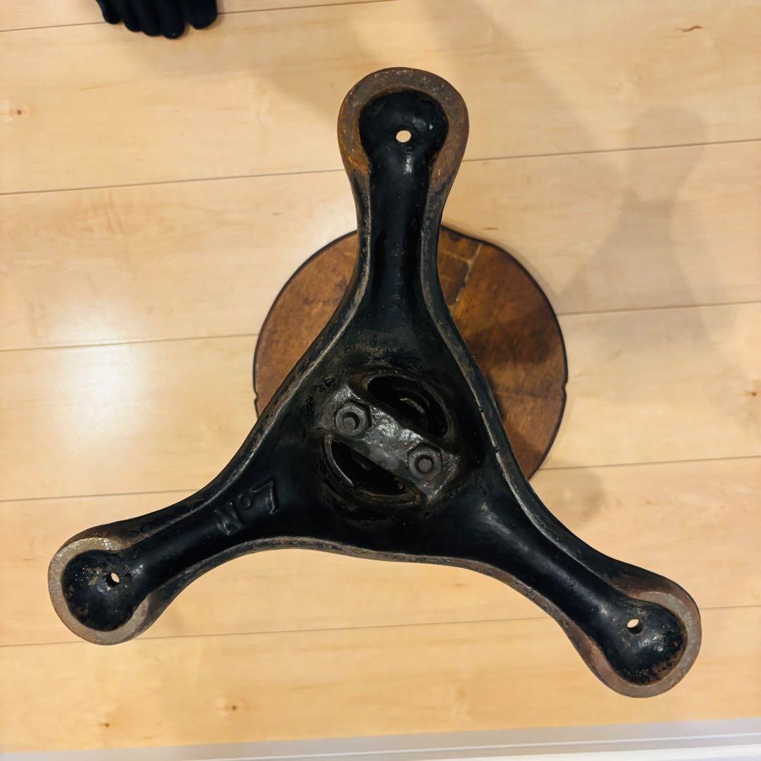 No.7】LON風 昇降式 アンティークスツール 鋳鉄脚 無垢天板 極美品