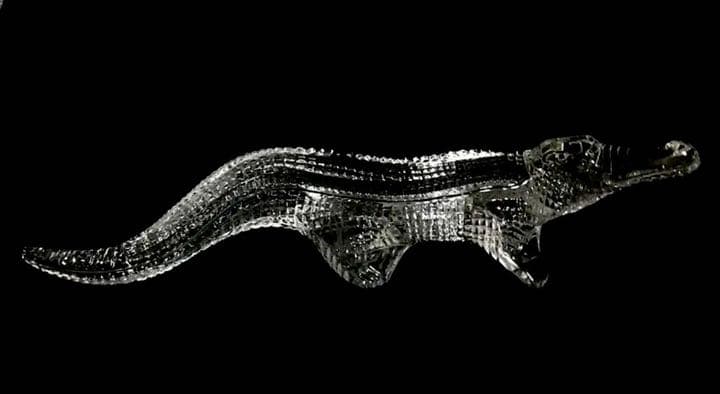 BACCARATバカラ/美品　純正箱付 45cm 「緑の涙」クロコダイル　ワニ