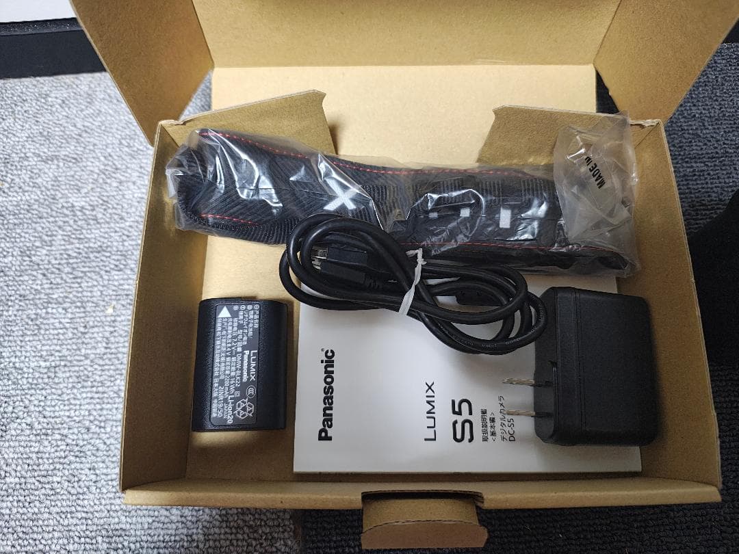 パナソニック LUMIX S5