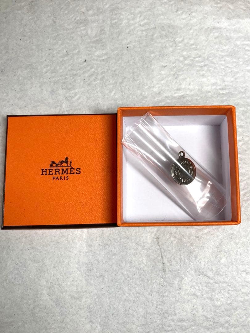 良品　HERMES エルメス　セリエ　ペンダントトップ　シルバー　箱付き