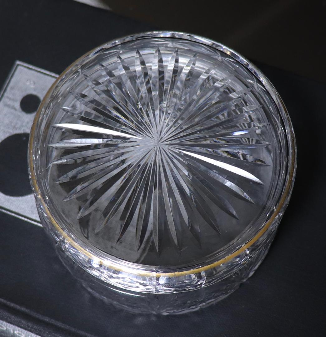 オールド・バカラ 1900年 上級作品 蓋物 切子硝子 アンティーク 小物入れ