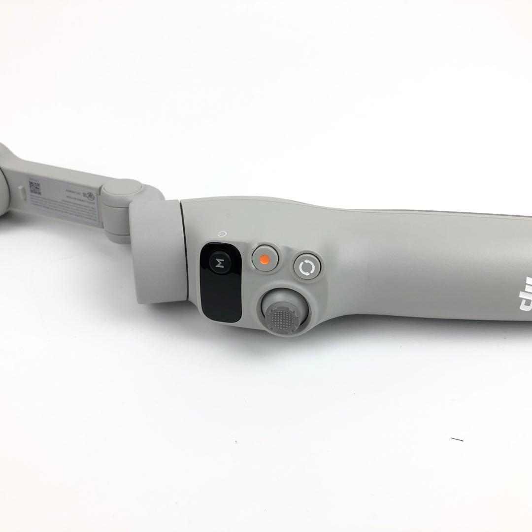 未使用品 DJI Osmo Mobile 7 スマホジンバル 3軸スタビライザー