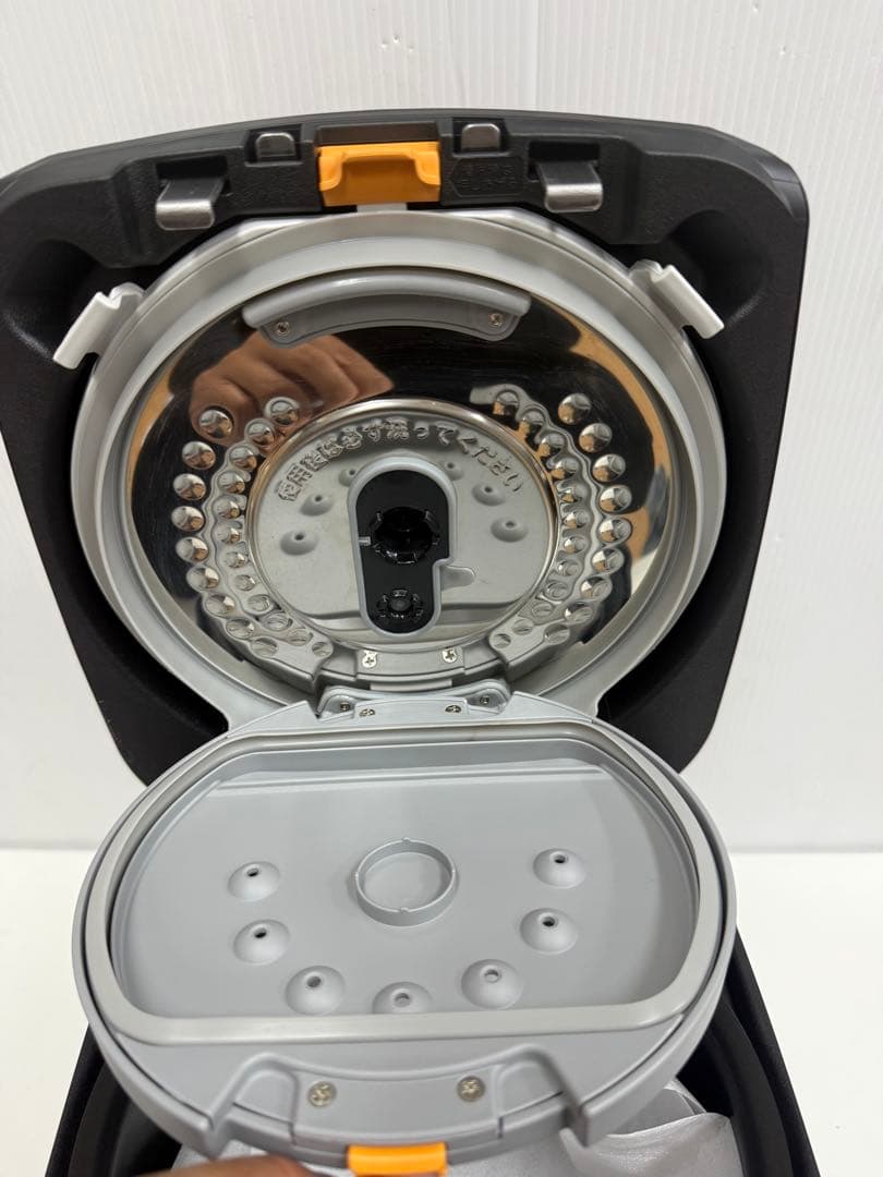 日立IHジャー炊飯器　RZ-TS105M 2022年製