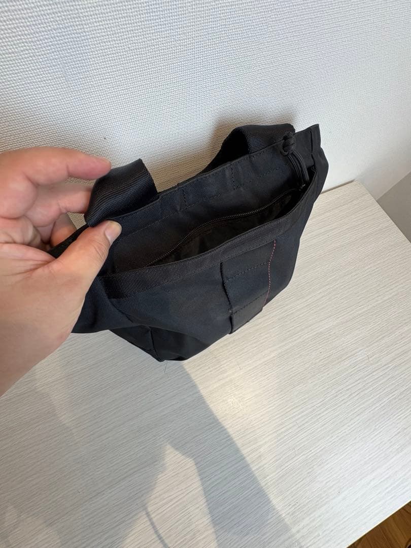 定価2万？くらい　BRIEFING カート用バッグ　黒ナイロントートバッグ