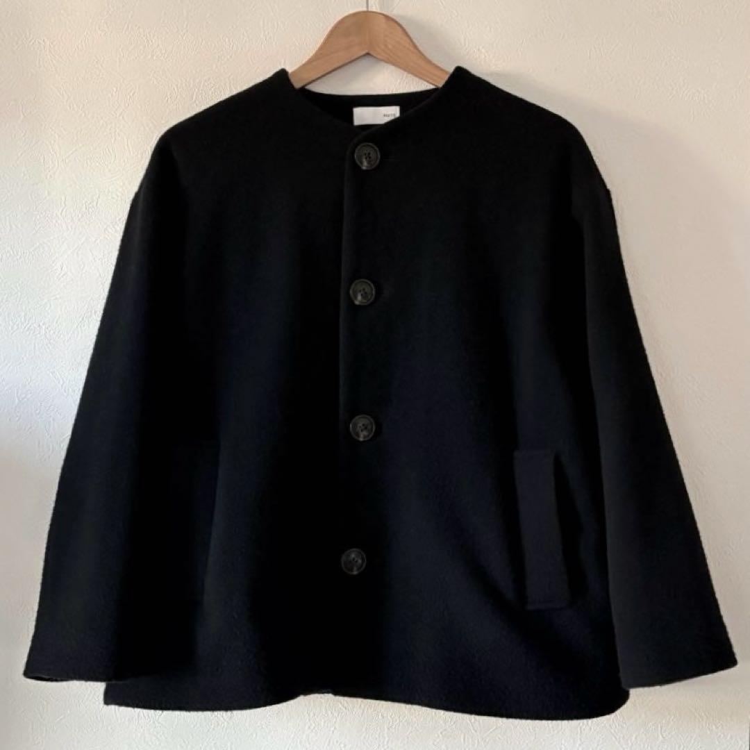 HUIS×尾州　縮絨ウールフランネルノーカラーショートコート（ブラック）