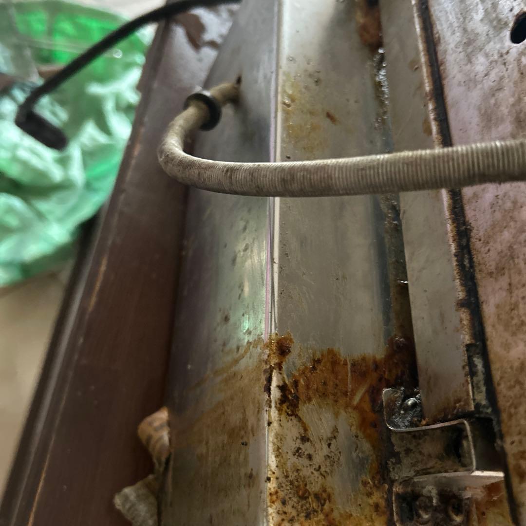 動作確認済　サンテック　ワッフルメーカー　油汚れあり、台座がない。