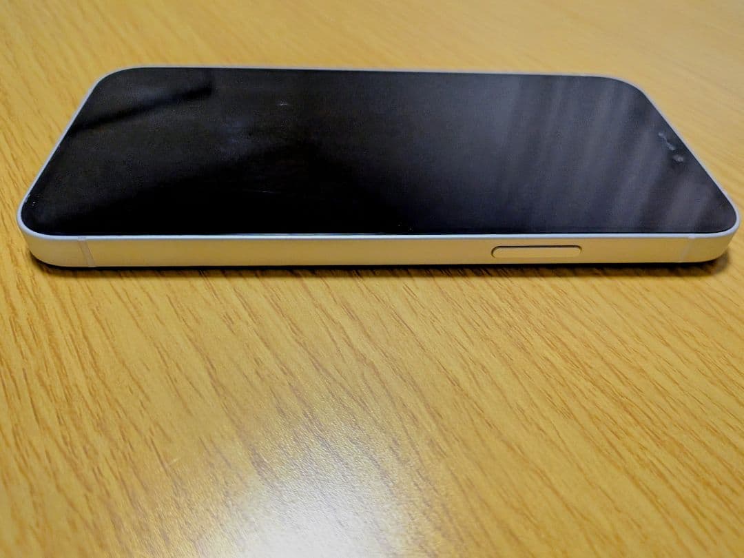 【美品】Apple iPhone 12 ホワイト　64g