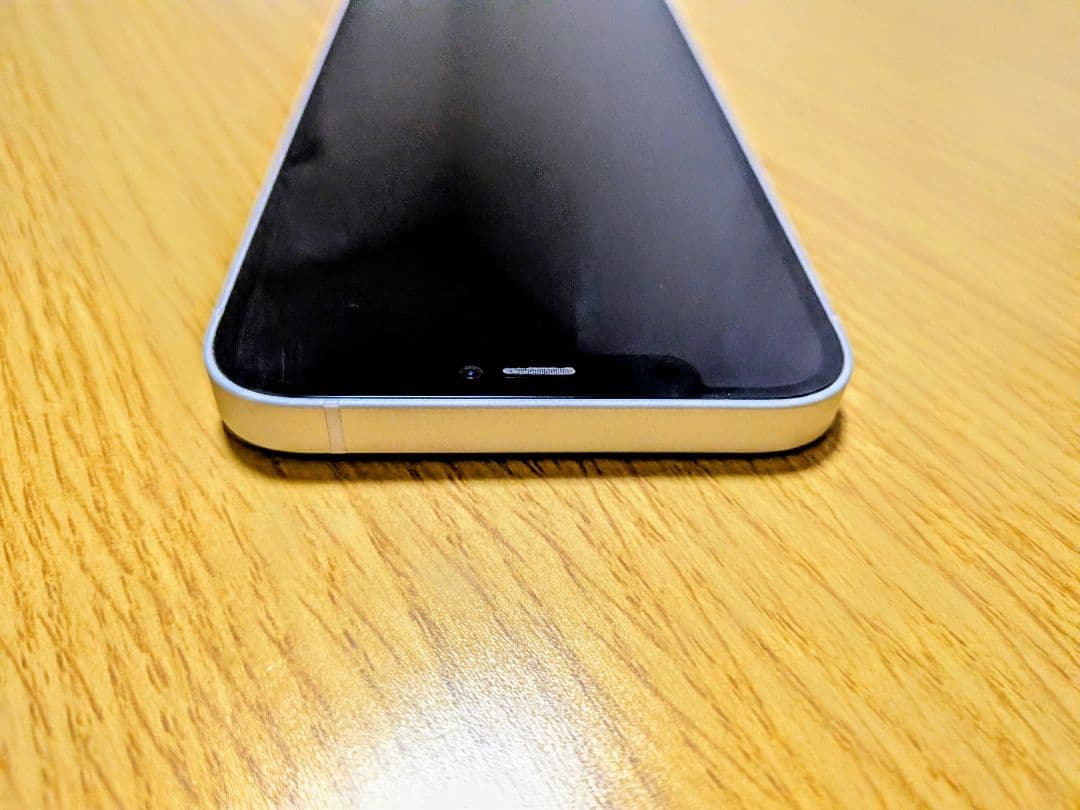 【美品】Apple iPhone 12 ホワイト　64g