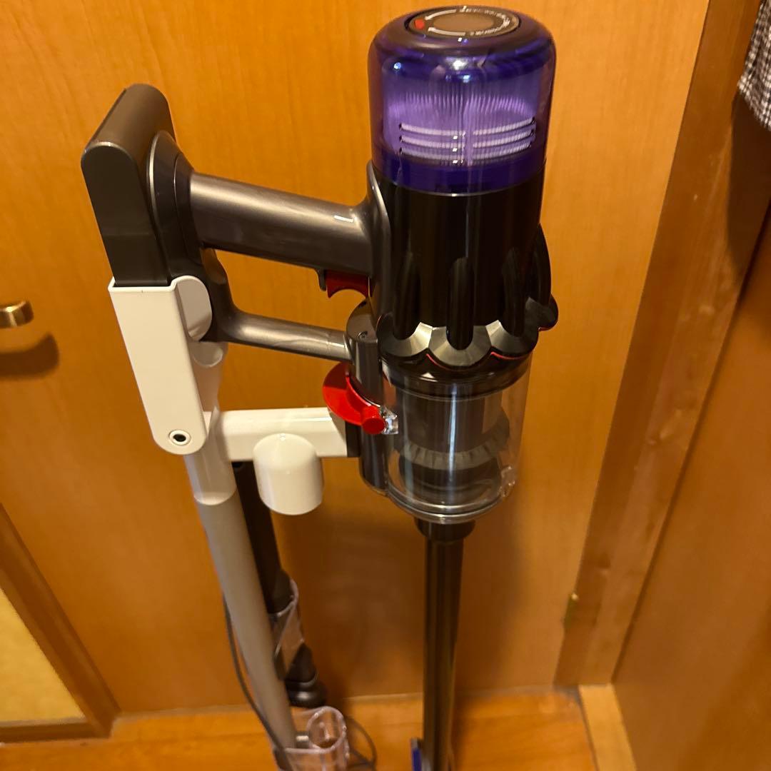 しんdyson‼️デジタルスリムフィラフィ SV18充電スタンド付き