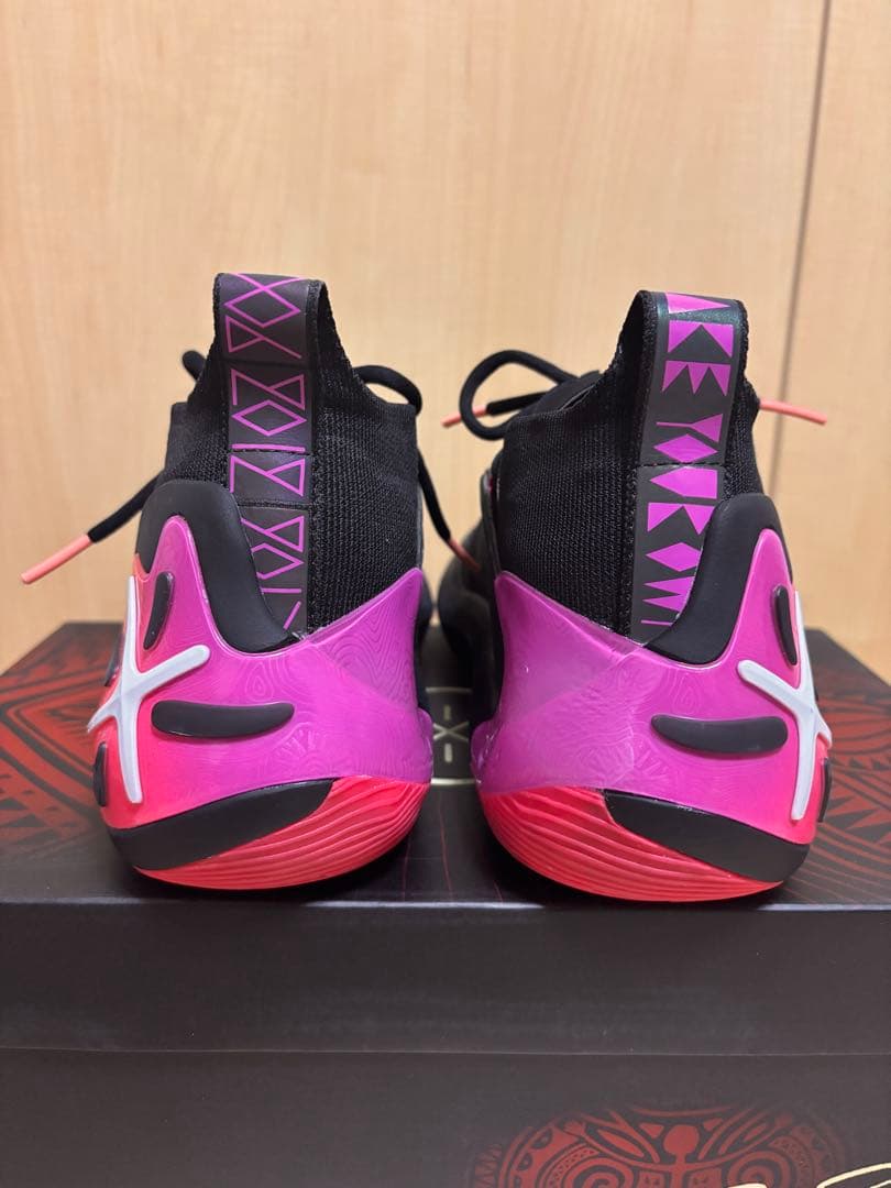 再値下げ！　Way of Wade 11 「朝焼け」　US9.5（CN27cm）