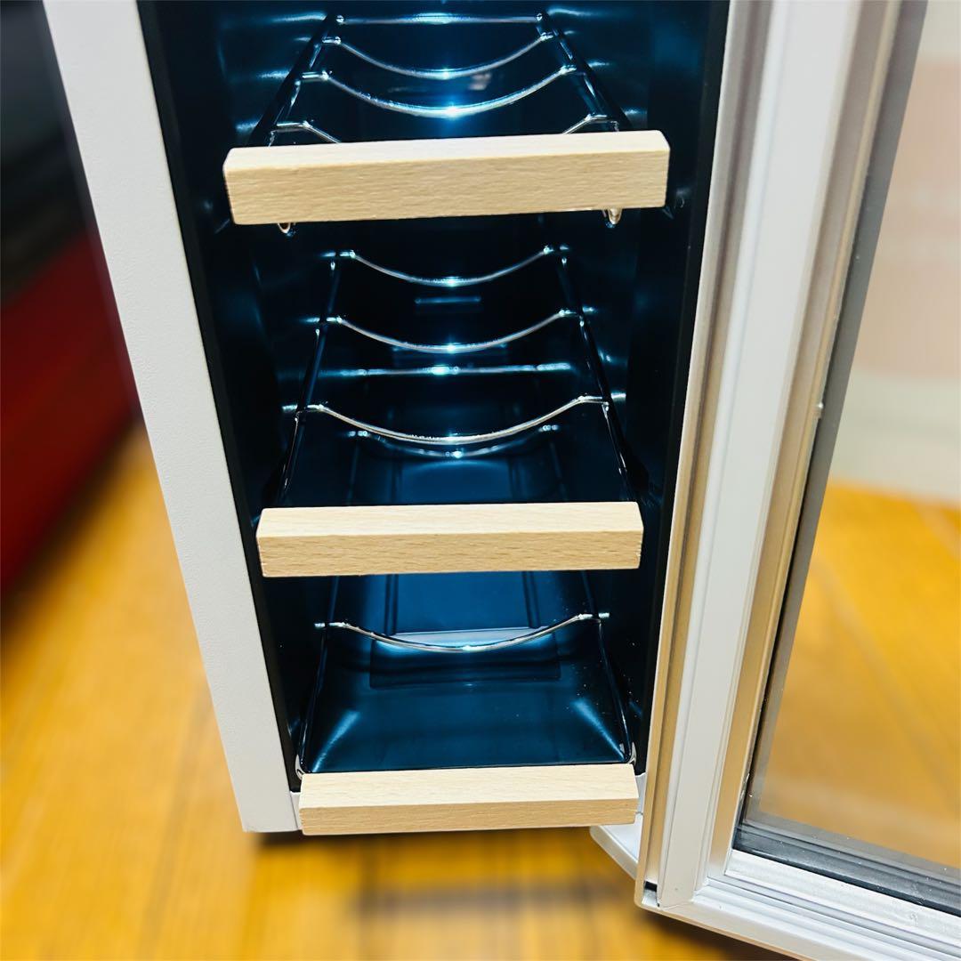 【ほぼ未使用品】CE-4W-W ワインセラー 2023年製　ペルチェ冷却方式