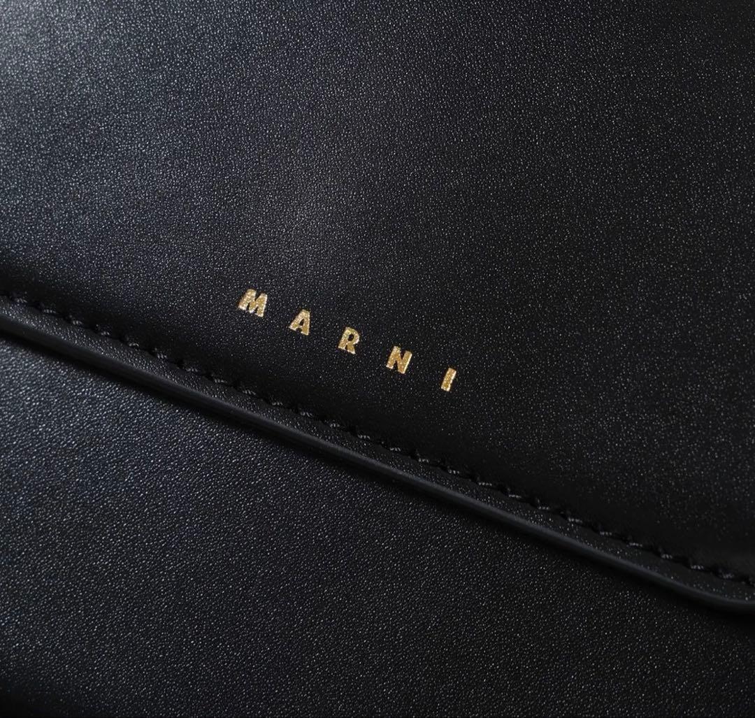 【MARNI】ロゴショルダーバッグ