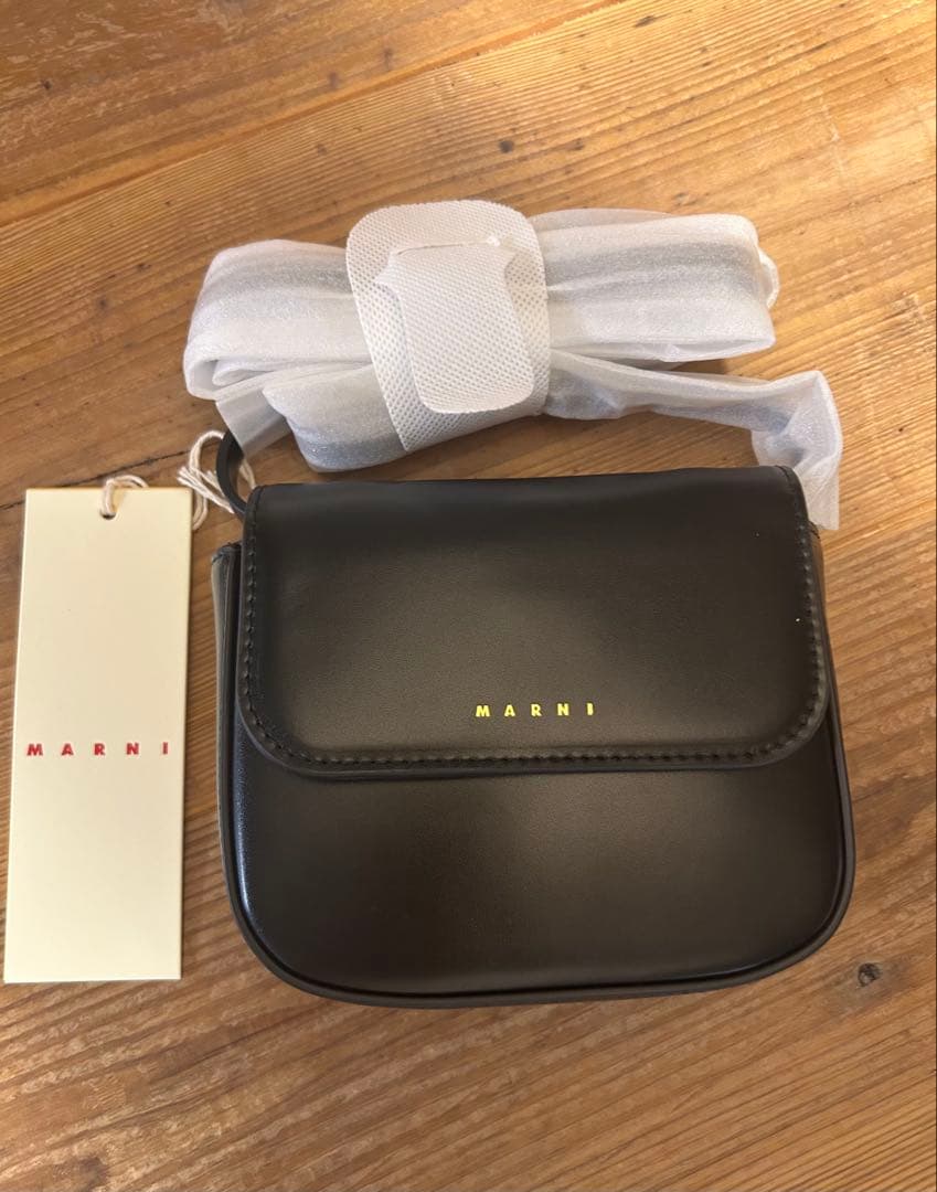 【MARNI】ロゴショルダーバッグ