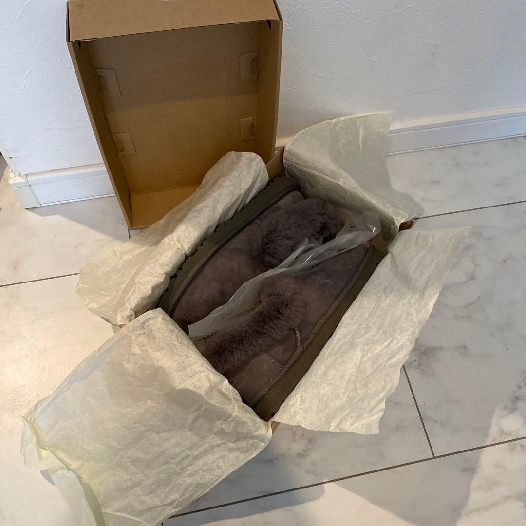 UGG 22cm 室内のみ使用　ムートン　スエード スリッポン　スリッパ