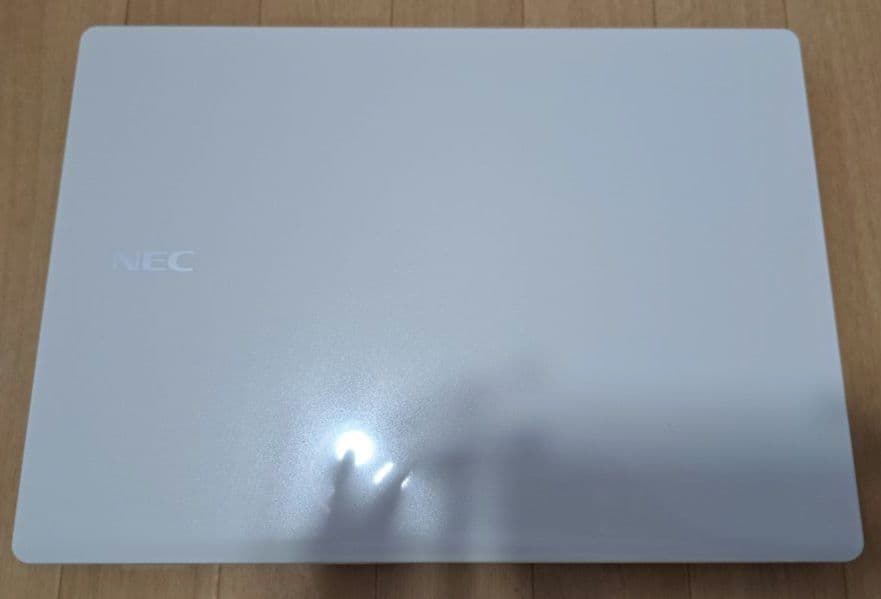 NEC ノートパソコン NS750AAW ホワイト　タッチパネル　Corei7