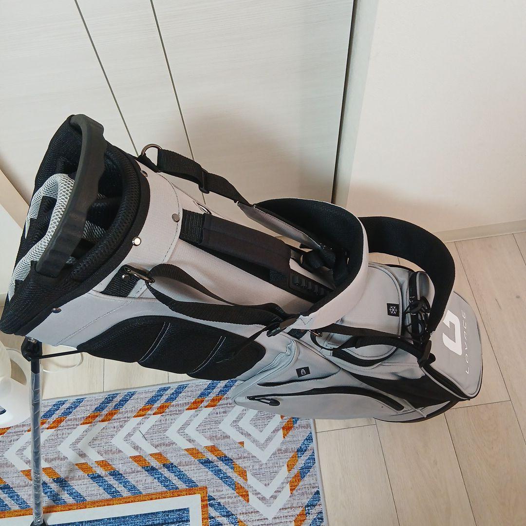 LOVACEスタンドキャディーバッグ新品（発送は1月15日以降）