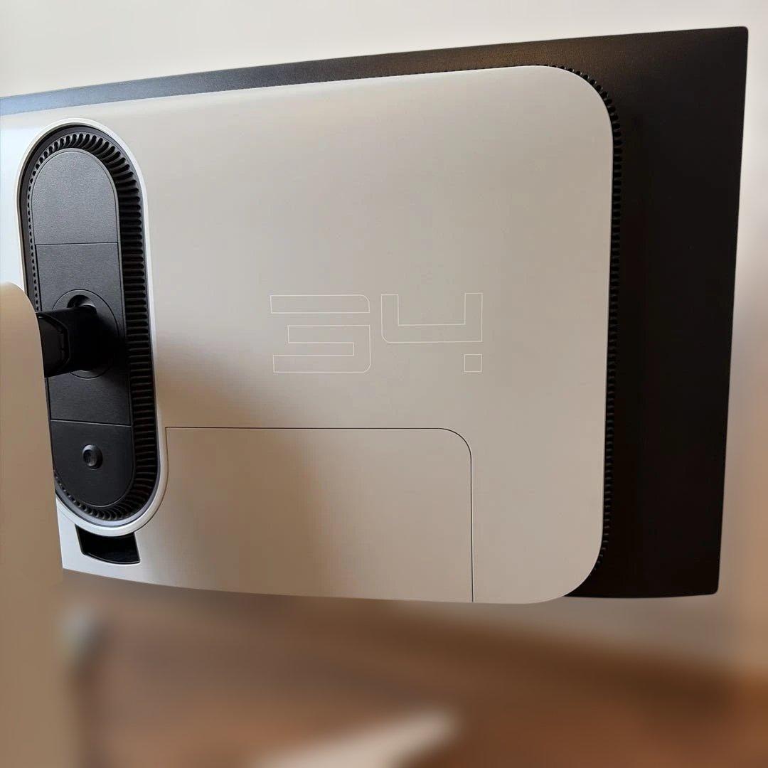 Alienware 34 曲面 QD-OLED AW3423DW モニター