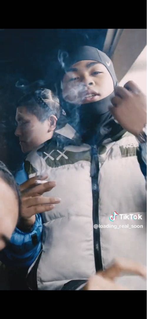 KAWS×ヌプシ Sサイズ